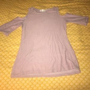 Gently used cut shoulder top